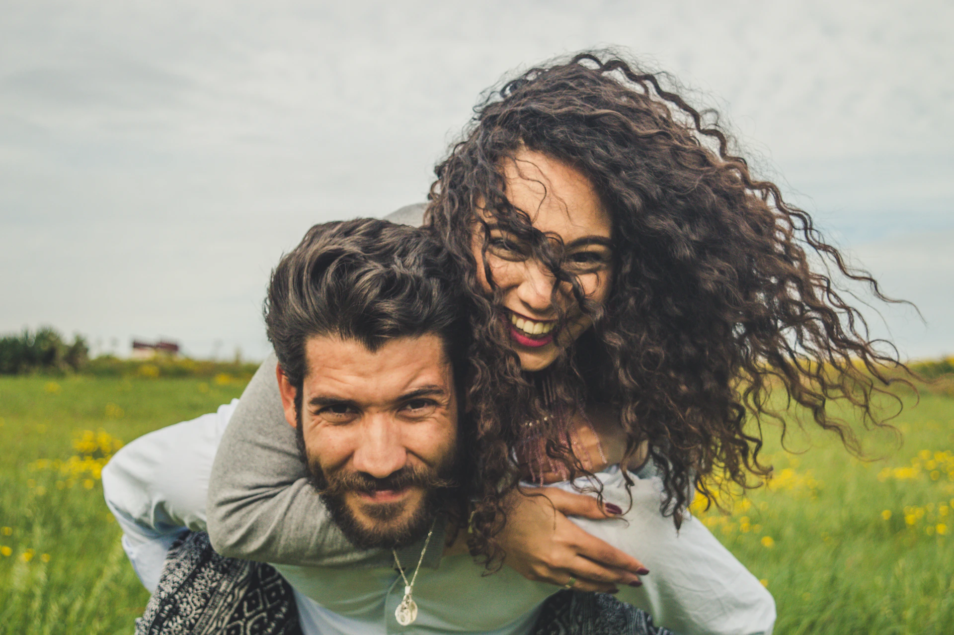 A couple spending time together outdoors.